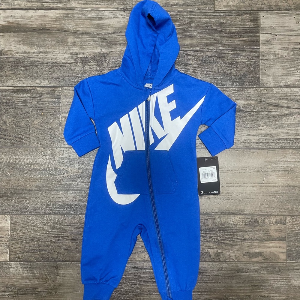 NWT Nike Baby Boy Outfit
